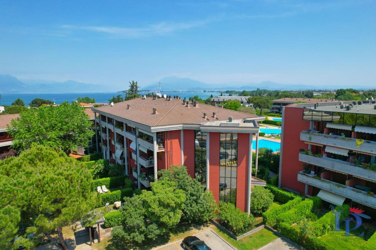 Desenzanoloft Official Partner Marriott Homes & Villas - Dolce Vita With Garden And Pools ديسينسانو ديل غاردا المظهر الخارجي الصورة