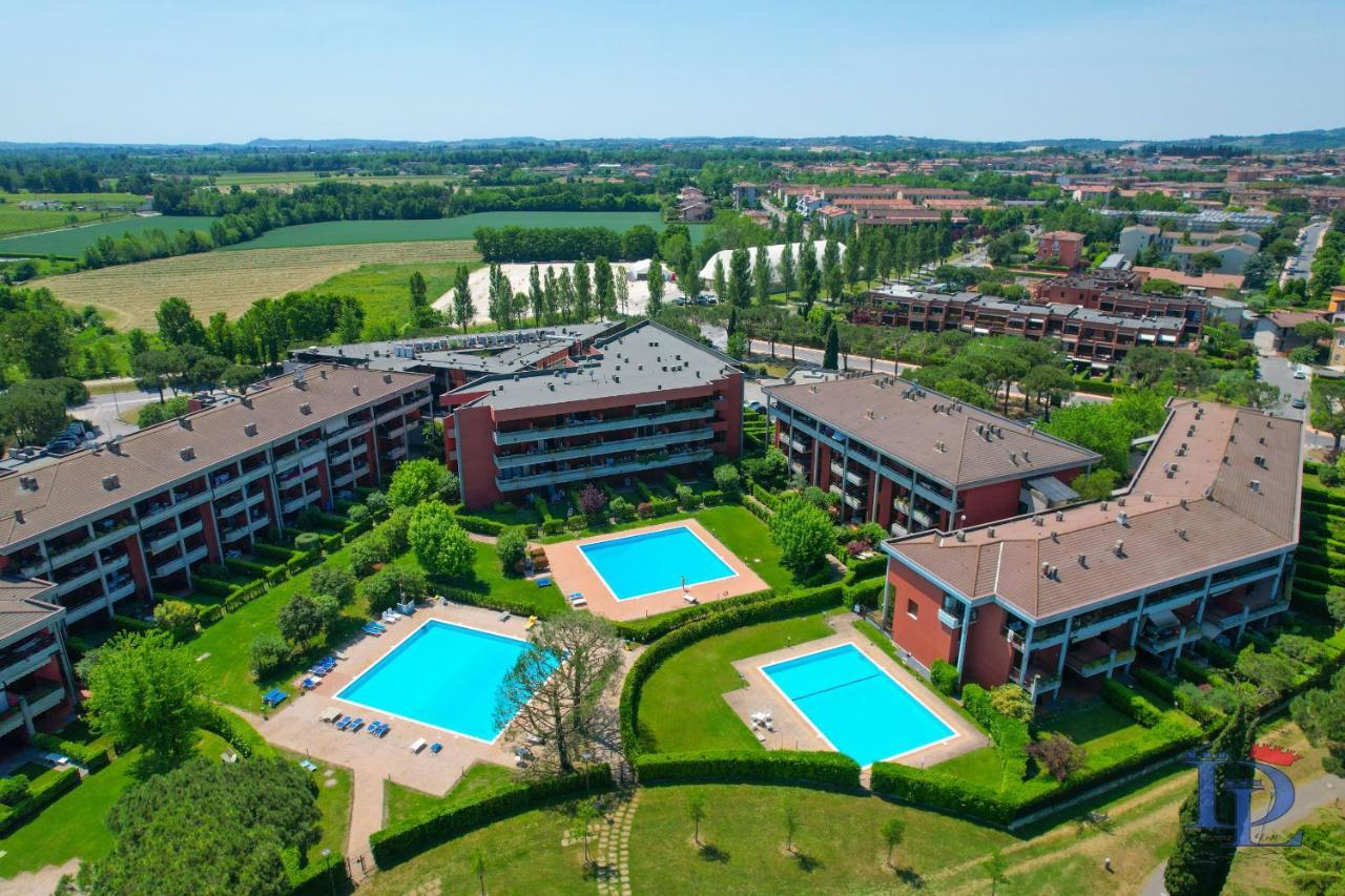 Desenzanoloft Official Partner Marriott Homes & Villas - Dolce Vita With Garden And Pools ديسينسانو ديل غاردا المظهر الخارجي الصورة