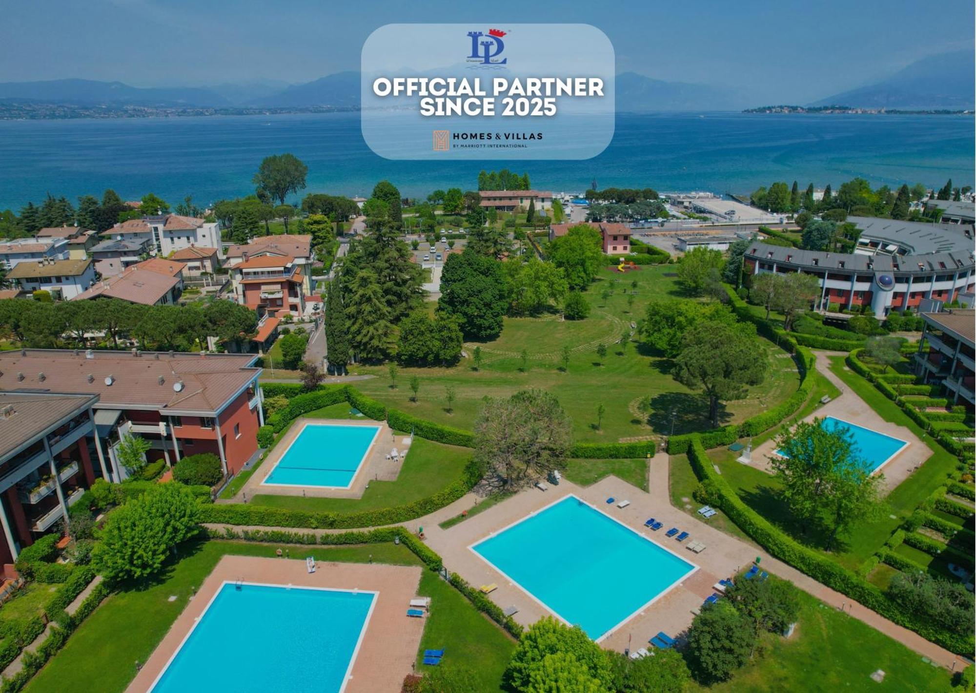 Desenzanoloft Official Partner Marriott Homes & Villas - Dolce Vita With Garden And Pools ديسينسانو ديل غاردا المظهر الخارجي الصورة